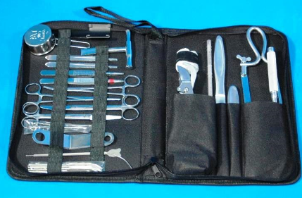  法医解剖器械包  